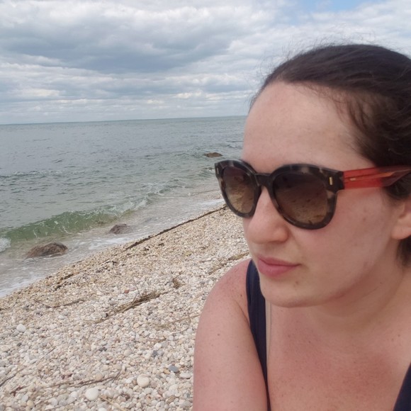 Meet your Posher, Anna - Picture 1 of 1